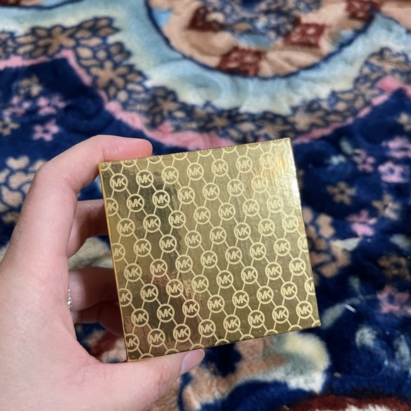 Michael Kors Beautiful Crystal Logo Cris-Cross Gold Earring - Picture 4 of 4